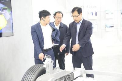 朱新華率隊(duì)赴江淮汽車(chē)集團(tuán)考察調(diào)研，助力市場(chǎng)深化布局